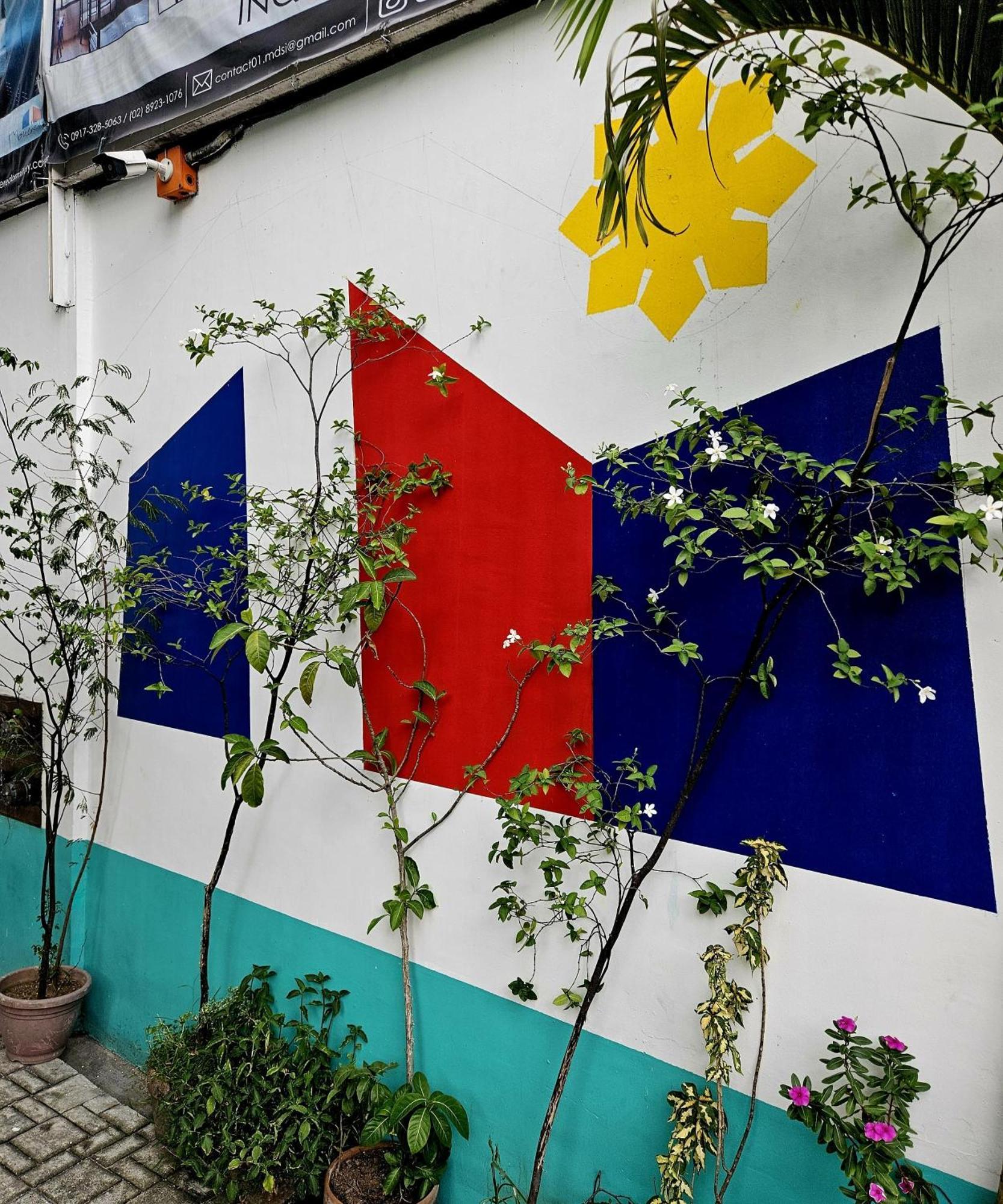 Monchere Dormitory Manila Exterior photo